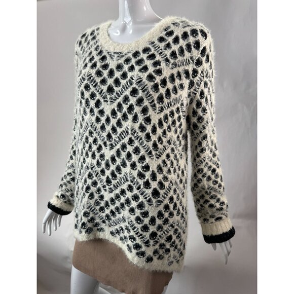 Neiman Marcus XL Fuzzy Knit Black & White Polka Dot Sweater - Picture 6 of 16